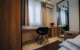 Central Apartment Chunarot