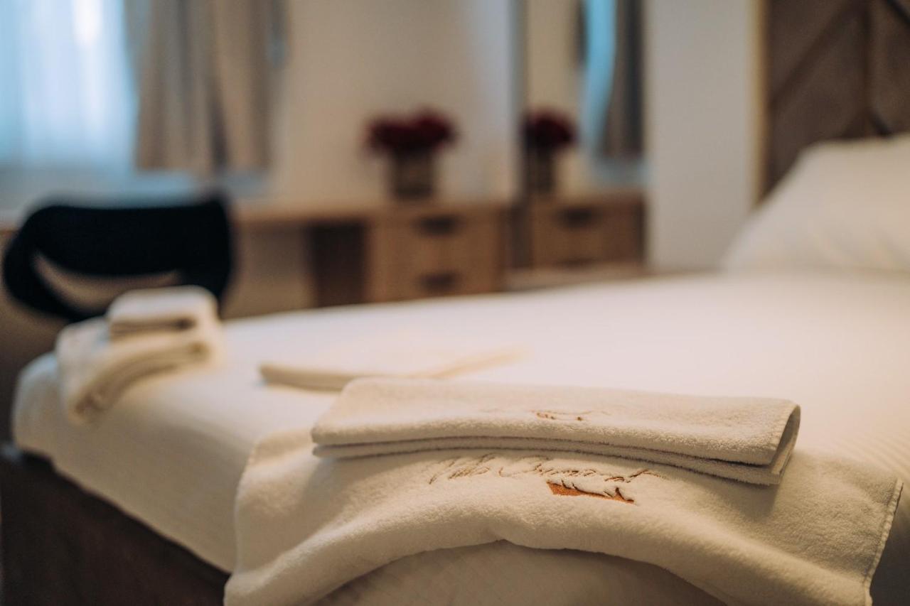 Central Apartment Chunarot Ohri Dış mekan fotoğraf
