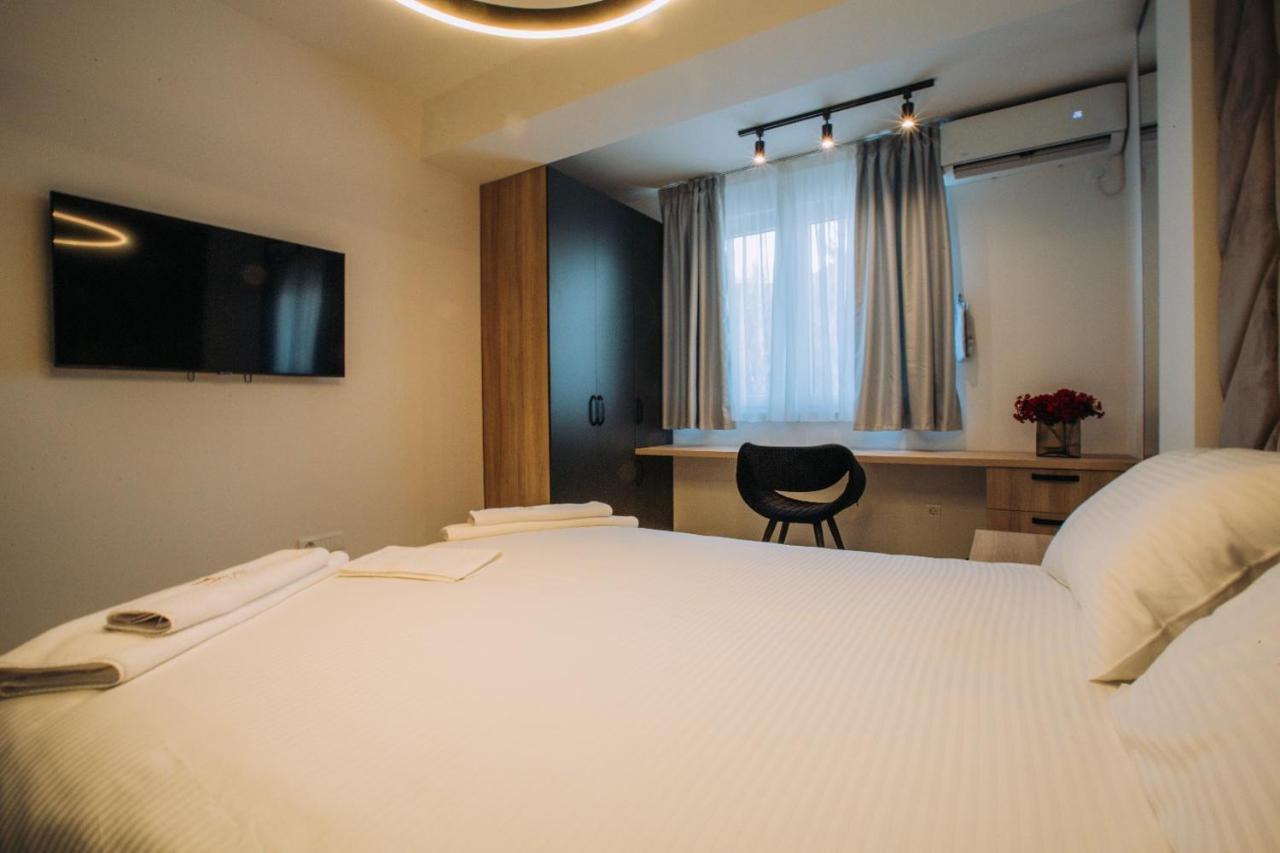 Central Apartment Chunarot Ohri Dış mekan fotoğraf