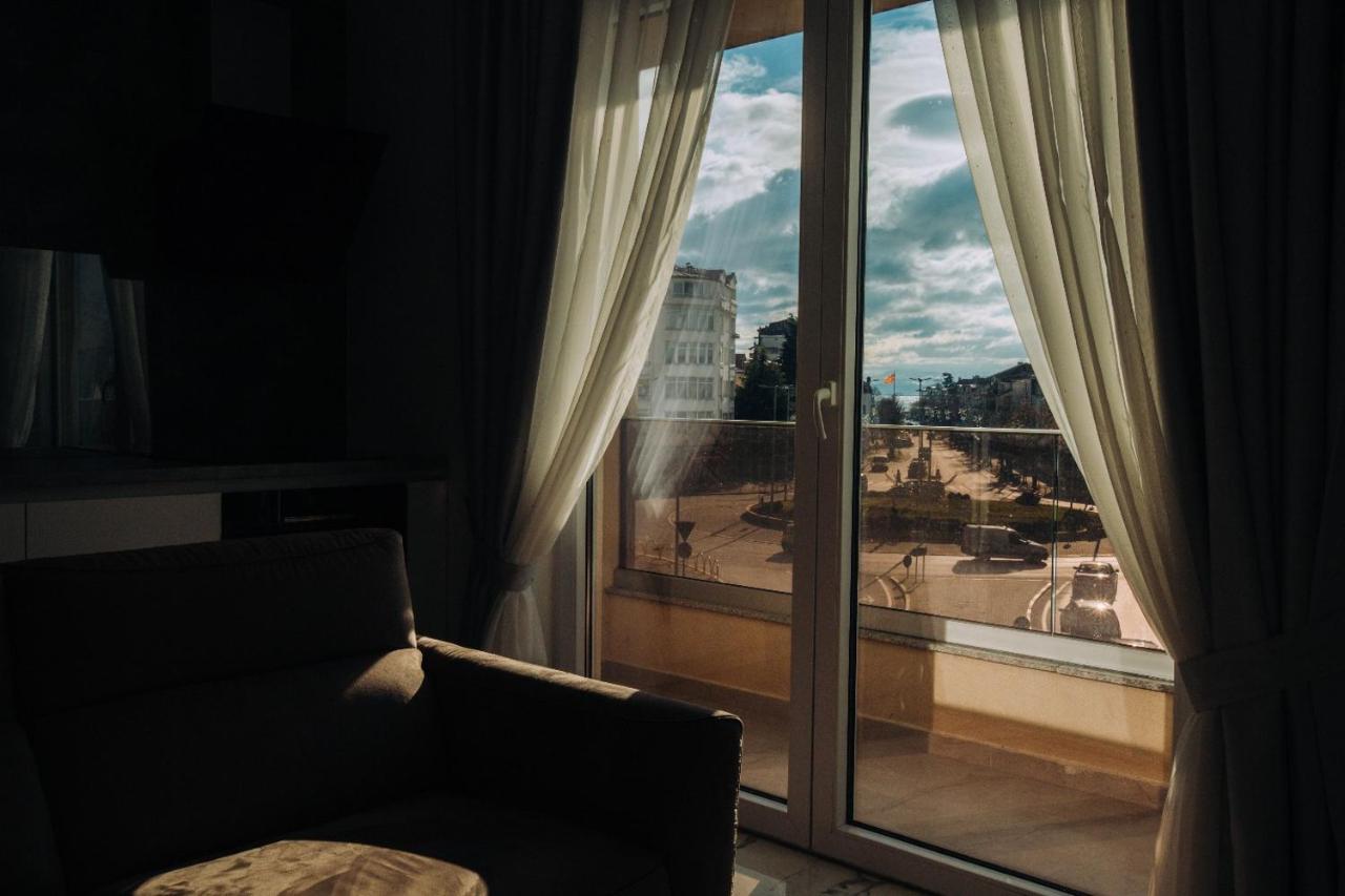 Central Apartment Chunarot Ohri Dış mekan fotoğraf