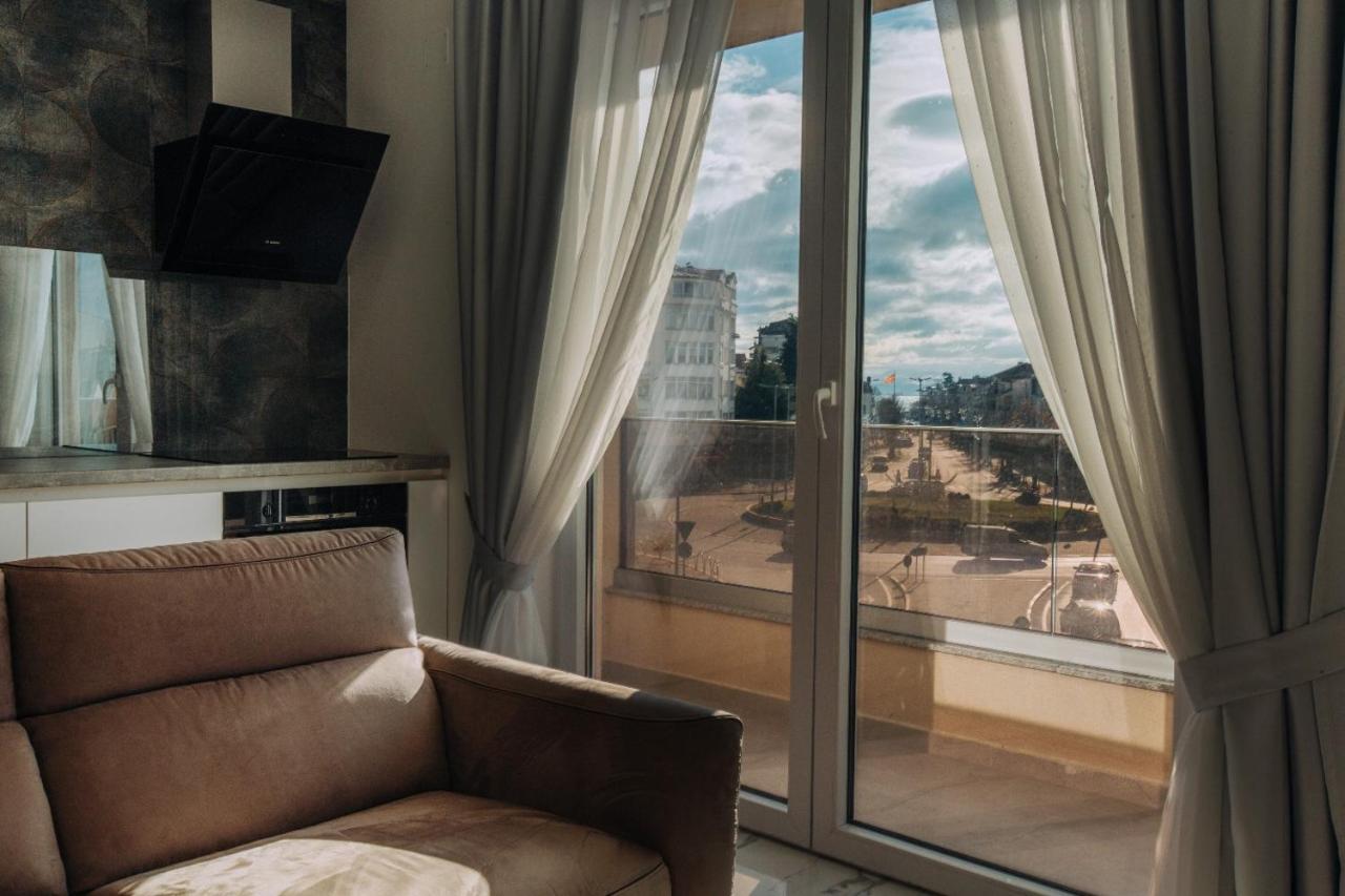 Central Apartment Chunarot Ohri Dış mekan fotoğraf