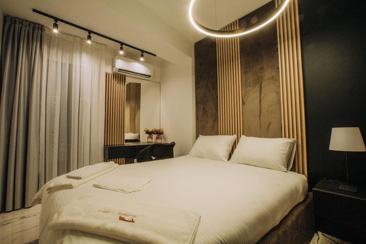 Central Apartment Chunarot Ohri Dış mekan fotoğraf