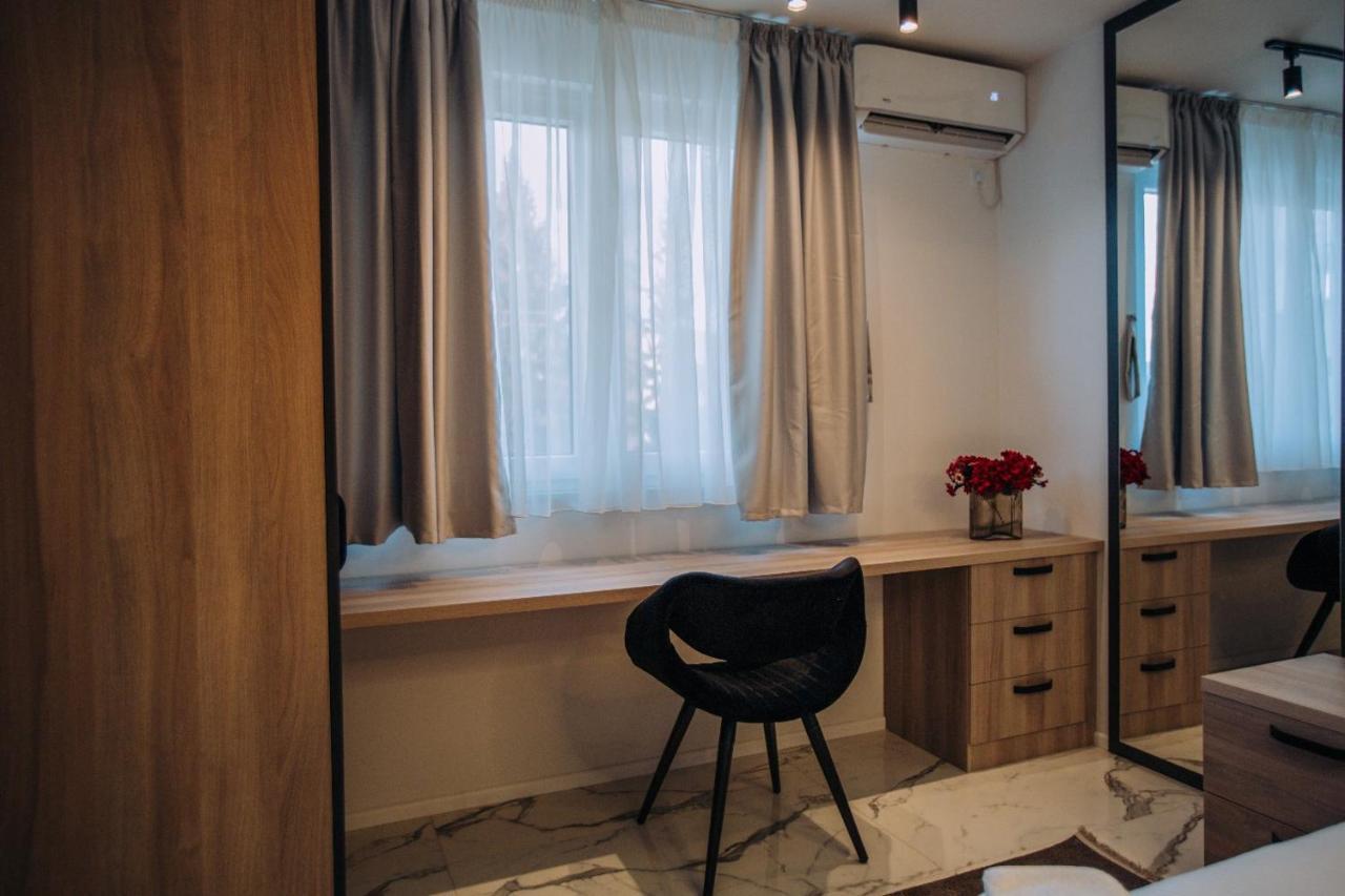 Central Apartment Chunarot Ohri Dış mekan fotoğraf