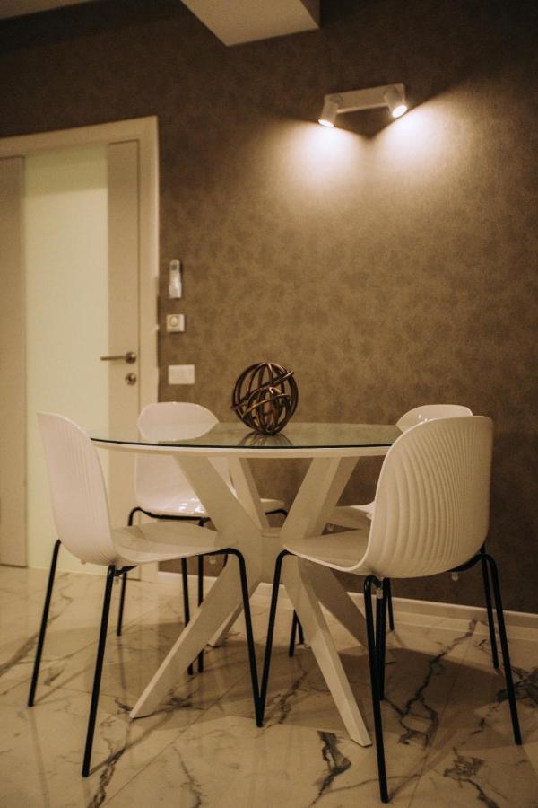 Central Apartment Chunarot Ohri Dış mekan fotoğraf